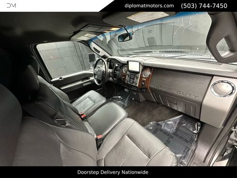 Used 2016 Ford F250 Lariat w/ Lariat Interior Package image 18