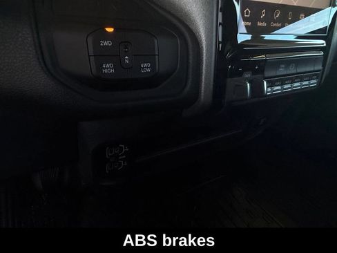 New 2025 RAM 3500 Tradesman AWD/4WD image 17