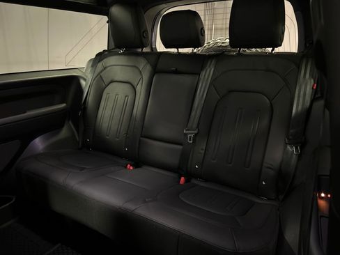 Used 2023 Land Rover Defender 90 X image 21