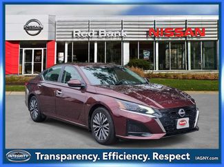 Used 2023 Nissan Altima 2.5 SV FWD video 1