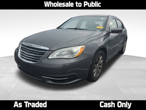 Used 2013 Chrysler 200 Touring image 1