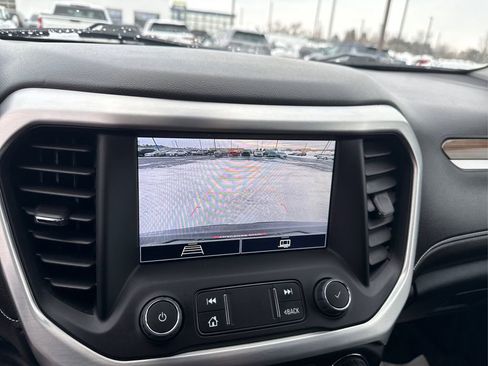 Used 2022 GMC Acadia SLE w/ Driver Convenience Package image 26