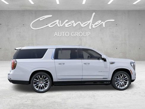 New 2026 GMC Yukon XL Denali w/ Denali Reserve Package AWD/4WD image 5