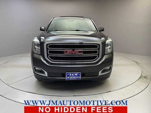 Used 2017 GMC Yukon XL SLT w/ Open Road Package image 8