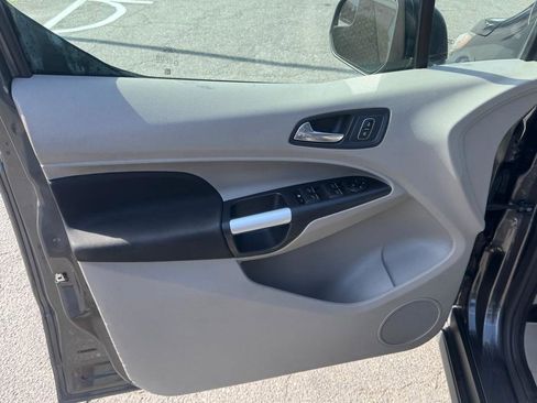 Used 2019 Ford Transit Connect XLT w/ Trailer Tow Package image 8