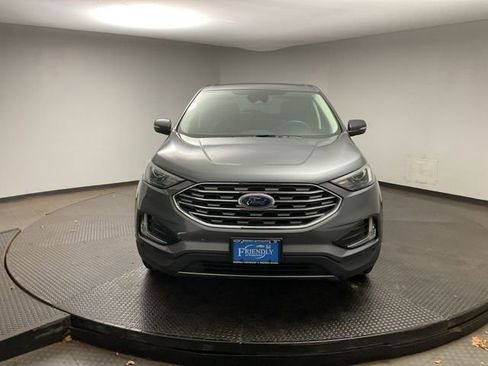 Used 2024 Ford Edge Titanium image 2