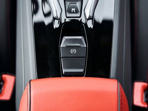 Used 2023 Lamborghini Huracan EVO image 62