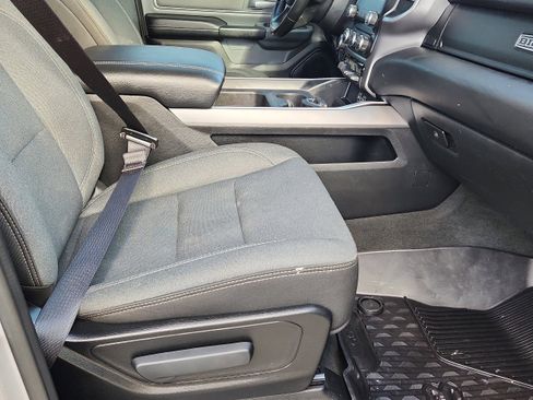 Used 2021 RAM 1500 Big Horn AWD/4WD image 12
