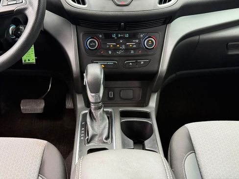 Used 2018 Ford Escape SE FWD image 16
