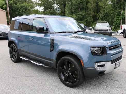 Used 2020 Land Rover Defender 110 SE AWD/4WD image 9
