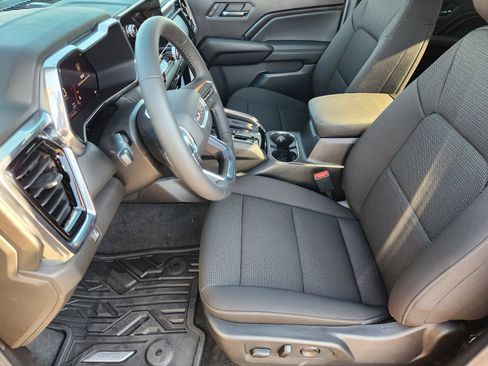 New 2026 GMC Canyon Elevation w/ Convenience Package image 15