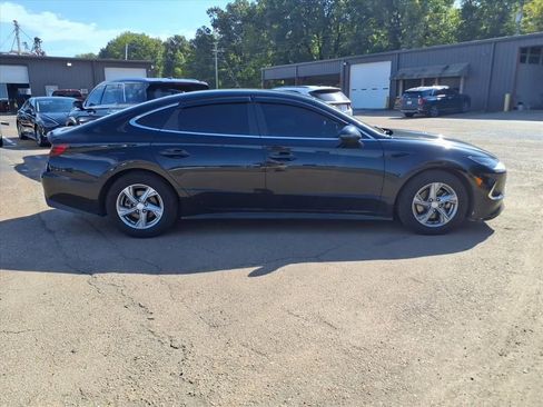 Used 2023 Hyundai Sonata SE image 6