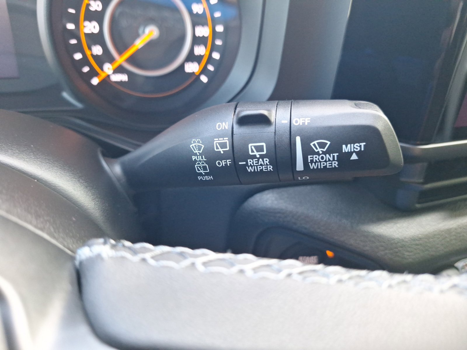 Used 2025 Jeep Wrangler Sport AWD/4WD image 23