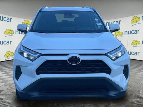 Used 2025 Toyota RAV4 XLE AWD/4WD image 2