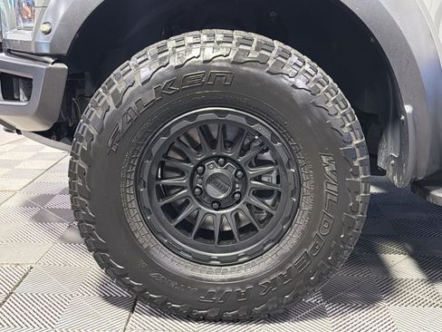 Used 2018 Ford F150 Raptor w/ Equipment Group 802A Luxury AWD/4WD image 17