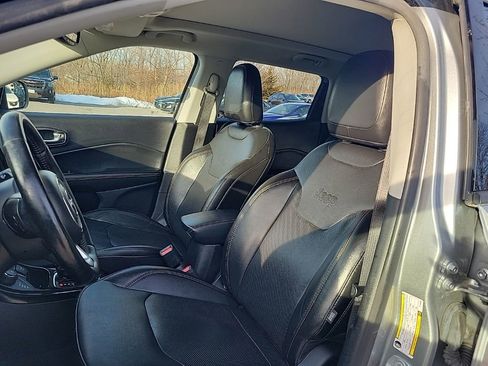 Used 2020 Jeep Compass Limited image 15