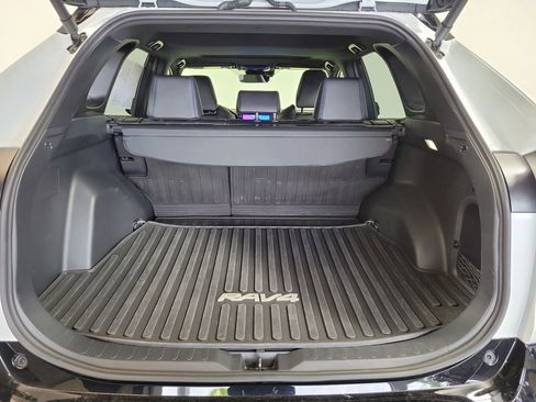 Used 2025 Toyota RAV4 XSE w/ Weather Package AWD/4WD image 25