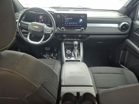 Used 2023 Chevrolet Colorado LT image 12