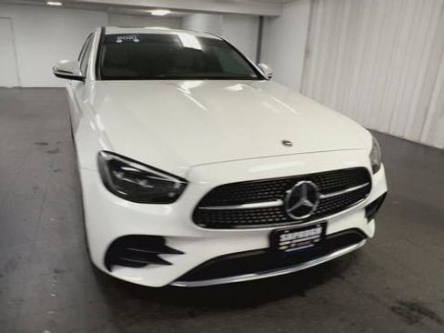 Used 2021 Mercedes-Benz E 350 Sedan image 3