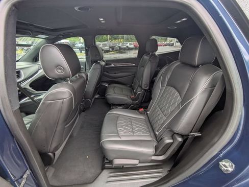 Used 2023 Buick Enclave Avenir AWD/4WD image 30