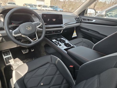 New 2026 Volkswagen Atlas Peak Edition AWD/4WD image 15