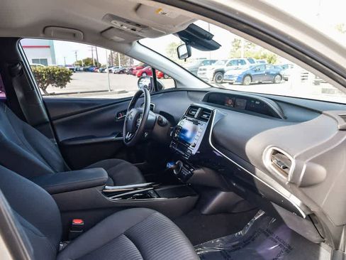 Used 2022 Toyota Prius Prime LE image 16