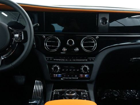 Used 2025 Rolls-Royce Spectre w/ Spectre Launch Package image 27