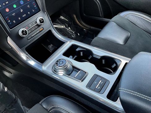 Used 2022 Ford Edge ST w/ Equipment Group 401A image 12