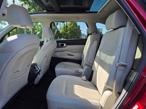 Used 2022 Kia Sorento SX AWD/4WD image 16