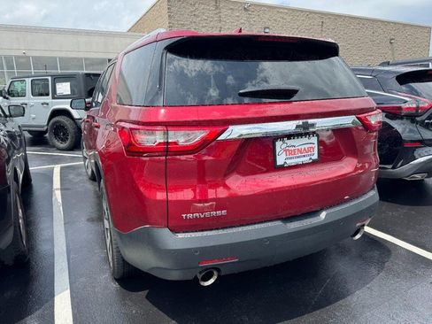 Used 2018 Chevrolet Traverse LT FWD image 5