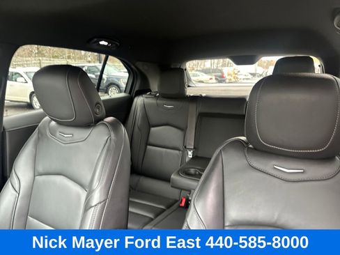 Used 2025 Cadillac XT4 Premium Luxury image 37