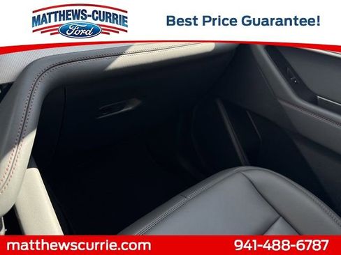 New 2025 Ford Explorer Active w/ Active Comfort Package image 25