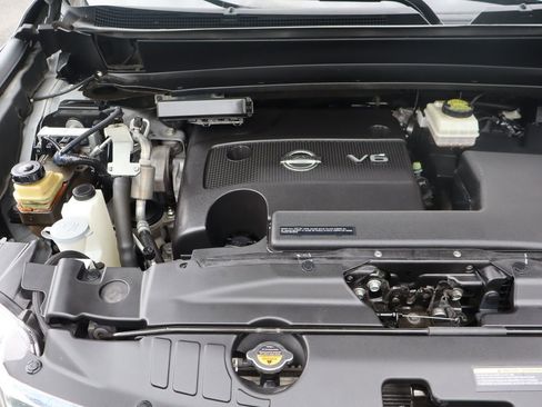 Used 2016 Nissan Pathfinder Platinum AWD/4WD image 41