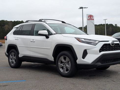 New 2025 Toyota RAV4 XLE w/ Convenience Package image 7