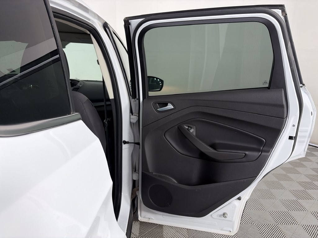 Used 2017 Ford Escape SE AWD/4WD image 26