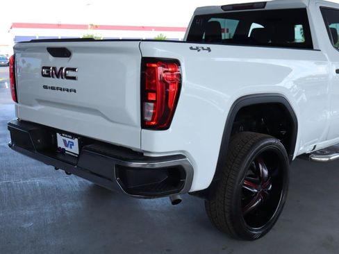 Used 2020 GMC Sierra 1500 4x4 Crew Cab w/ Fleet Convenience Package image 7