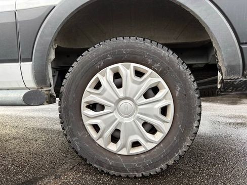 Used 2024 Ford Transit 250 Low Roof w/ Exterior Upgrade Package image 18