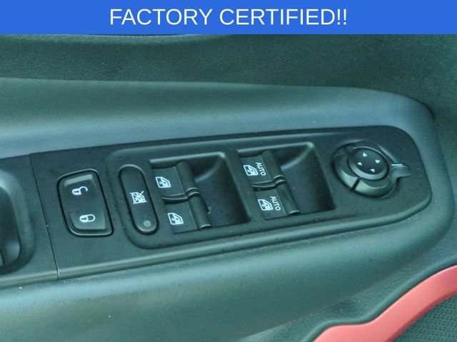 Certified 2017 Jeep Renegade Trailhawk w/ Popular Equipment Group AWD/4WD image 14