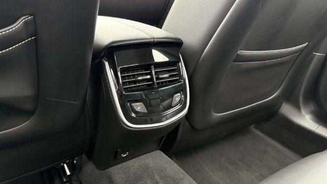 Used 2018 Cadillac XTS Luxury AWD/4WD image 29