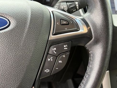 Used 2019 Ford Edge SEL w/ Equipment Group 201A image 8