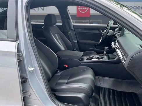 Used 2025 Honda Civic Sport image 28