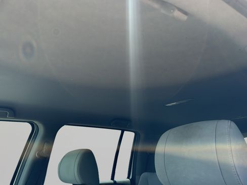 Used 2015 Honda Pilot LX image 31