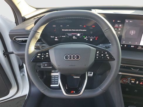 New 2025 Audi SQ5 Premium Plus image 22