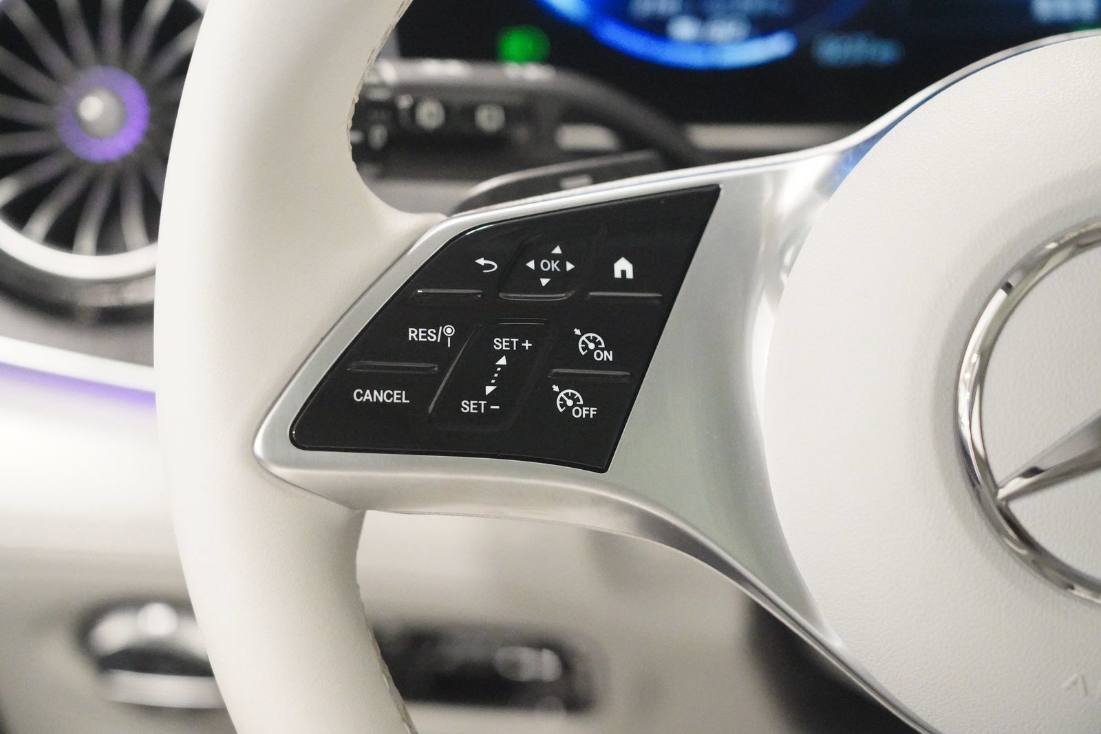 Certified 2025 Mercedes-Benz EQE 350+ 4MATIC SUV image 16