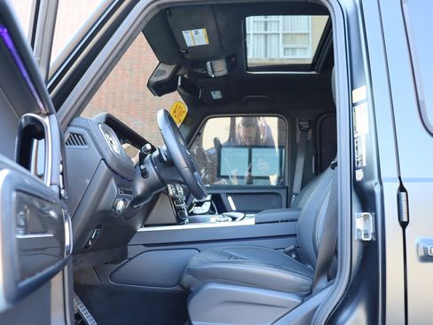 Used 2024 Mercedes-Benz G 550 G 550 4MATIC w/ Exclusive Interior Package image 11