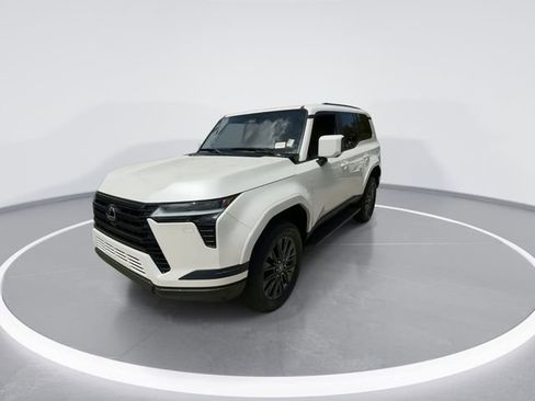 Certified 2025 Lexus GX 550 w/ Cold Area Package AWD/4WD image 4