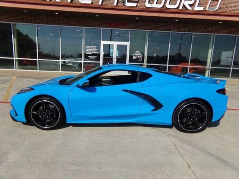 Used 2023 Chevrolet Corvette Stingray Preferred Cpe w/ Z51 Performance Package RWD image 8