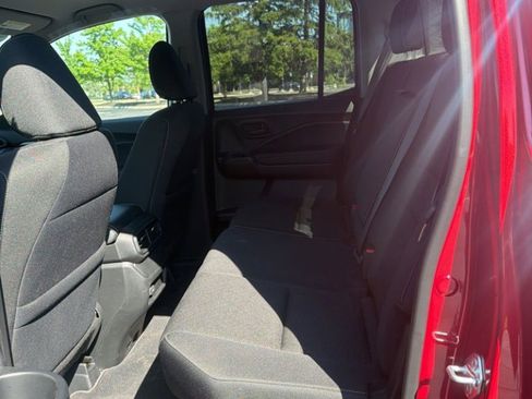 Used 2025 Honda Ridgeline Sport image 24