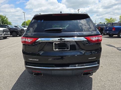 Used 2019 Chevrolet Traverse Premier w/ Driver Confidence II Package FWD image 6