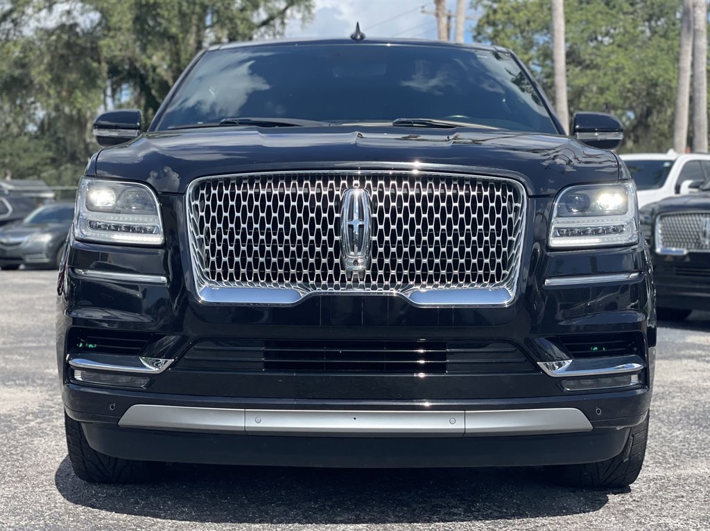 Used 2019 Lincoln Navigator L Select AWD/4WD image 8